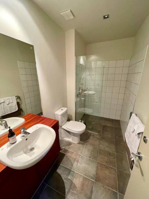 Terrace Downs 2 Bedroom Apartment Windwhistle Buitenkant foto